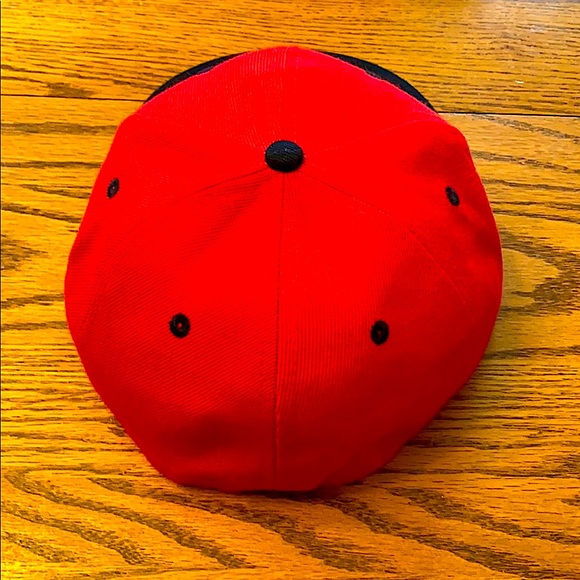 Cincinnati Reds Flatbill Hat - 7 1/2 (58 cm) - Picture 3 of 4